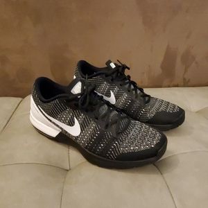 Nike Flywire Cross Trainer